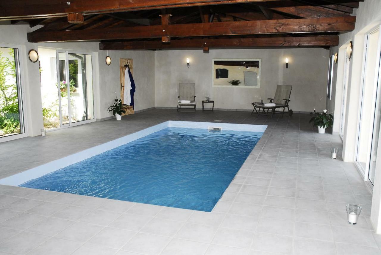 Ferienwohnung Au Pajot Ambax 外观 照片